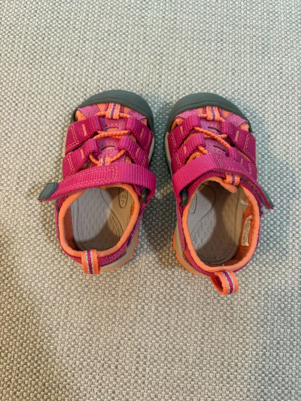 Toddler Pink & Orange Closed-Toe Keens Sandals| size 4 - Picture 3 of 4